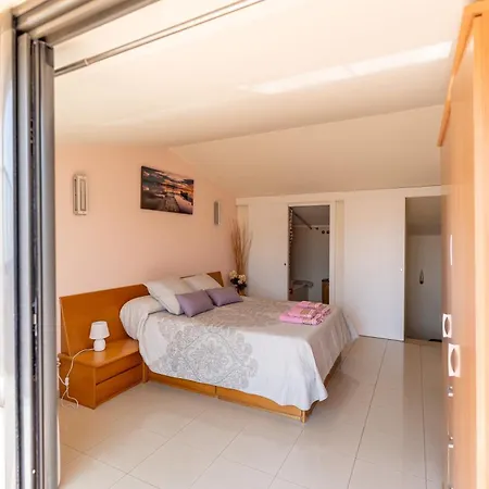 Luxury Duplex Διαμέρισμα Ρόζες